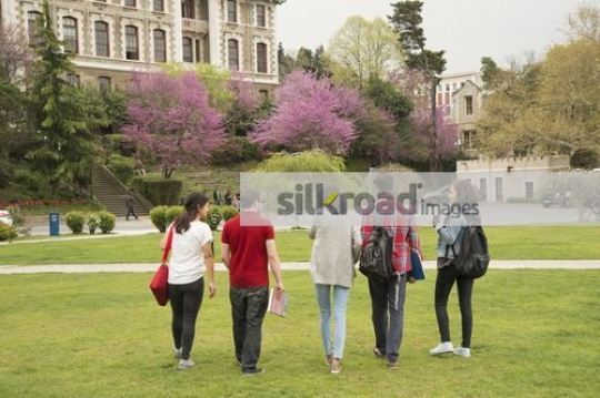 Students walking together on campus|