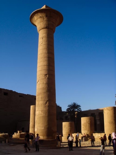 ancient ruins of karnak temple