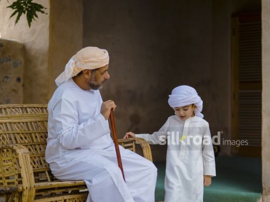 Little boy with old man|-