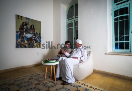 family-ramadan-eftar-food-eating-025