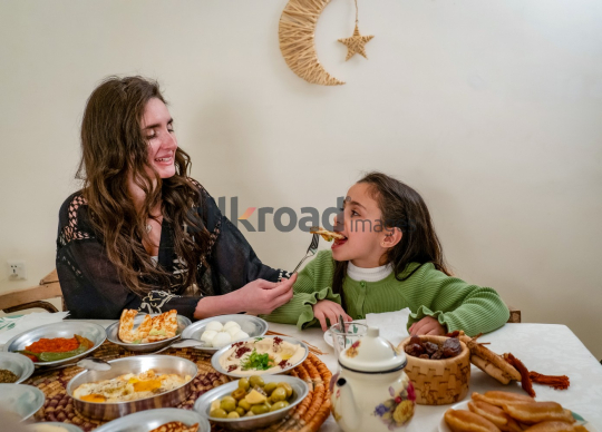 ramadan-woman-noor-eftar-sohour-021