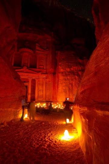 Siq Entrance