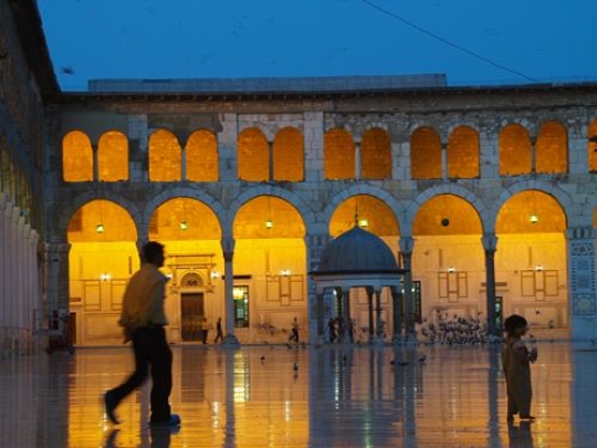 yard in ummayad mosque