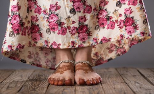Henna Art on Feet with anklets|