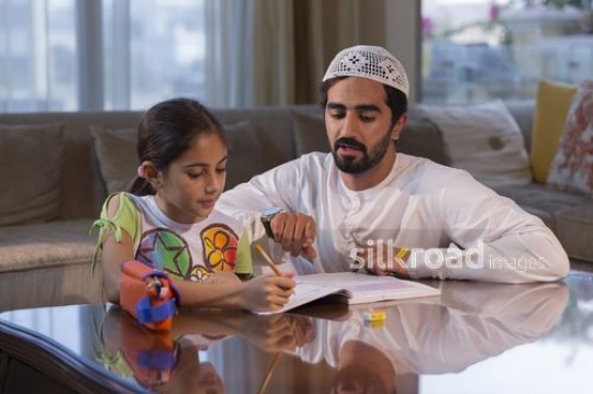 UAE_Family_IMAGES_2016_RF_PREMIUM